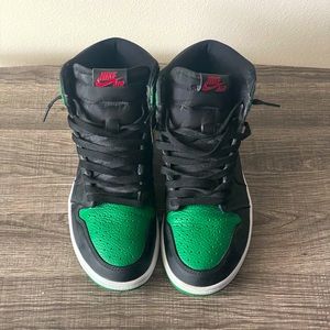 AIR JORDAN 1 RETRO HIGH OG 'PINE GREEN 2.0'